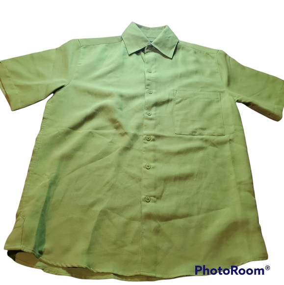 Bruno Men's Other - Bruno Men's Sueded Microfiber Green Short Sleeve Button Down Shirt Size: Small